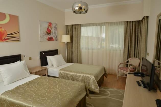 Jasmine Court Hotel Kyrenia  Ruang foto
