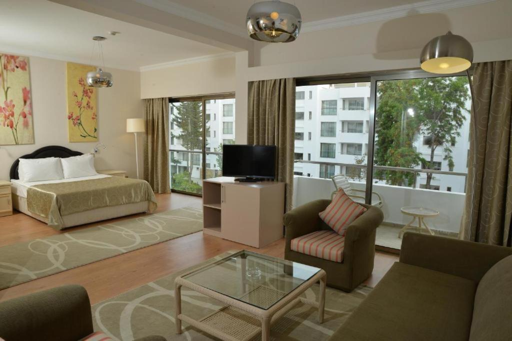 Jasmine Court Hotel Kyrenia  Ruang foto