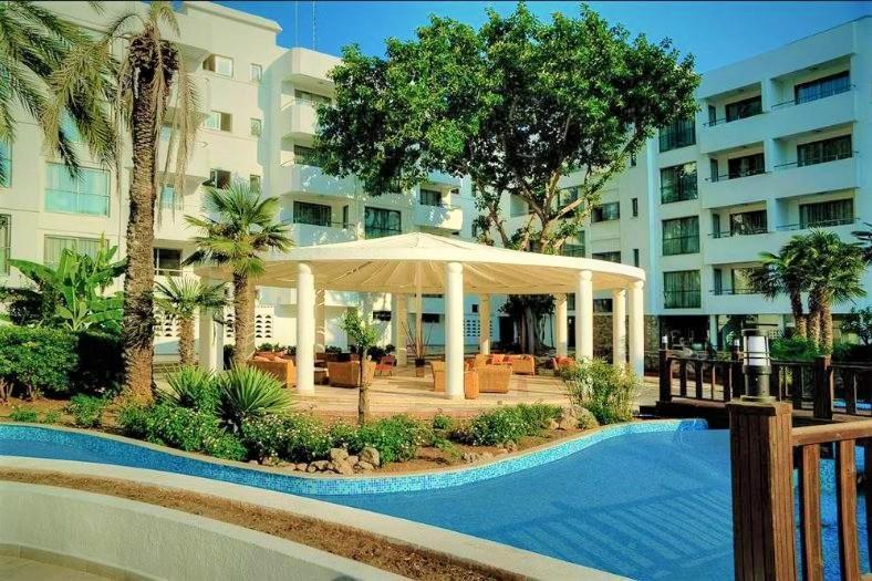 Jasmine Court Hotel Kyrenia  Bagian luar foto